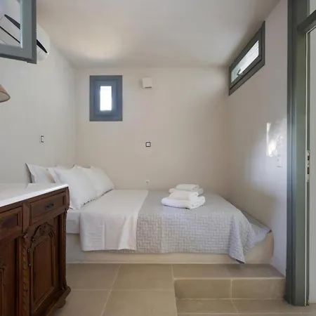 Villa Erato - Ideal Family For 8 - Pool, Sea Views Náoussa